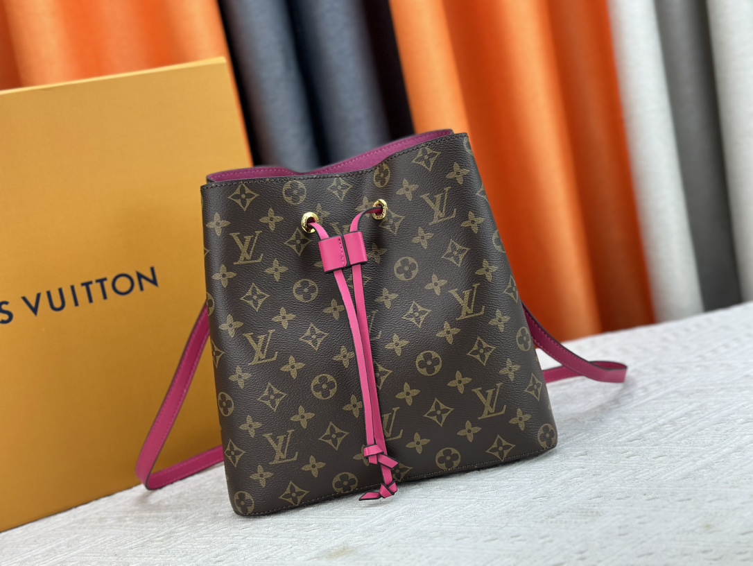 LV bag 346